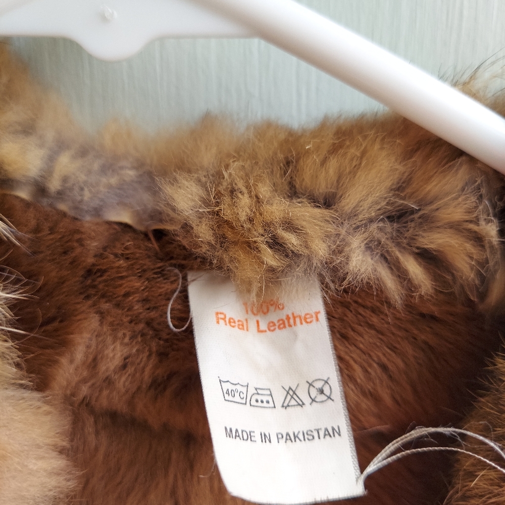 Vintage Bohemian Rabbit Fur Leather Vest Size Small/Medium - Picture 5 of 7